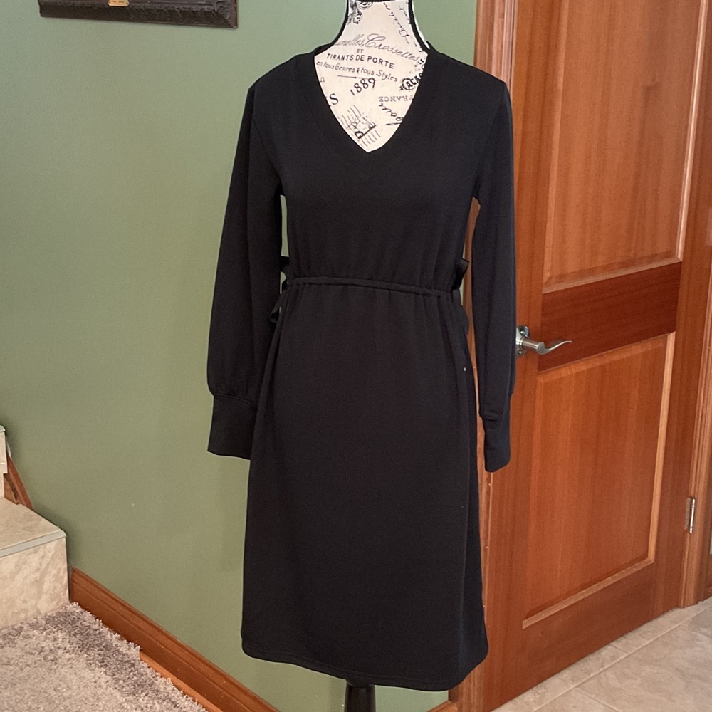 GAP Black Long Sleeve V-Neck Dress, Size XS